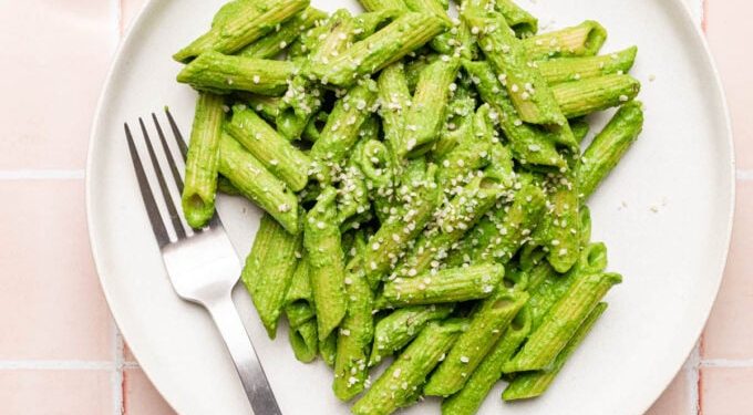 30 Minute Green Pasta Recipe with Kale