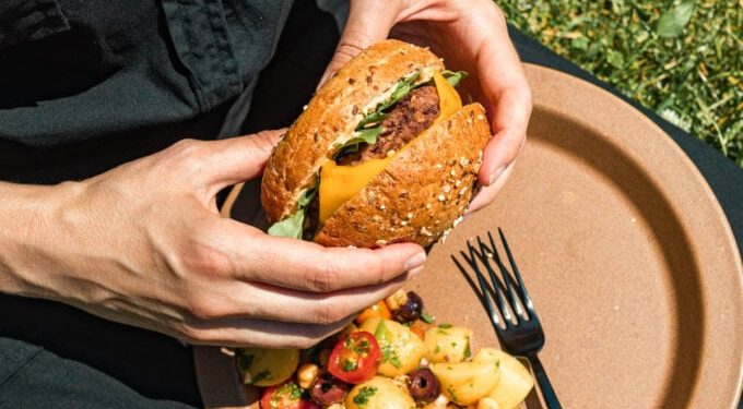 Mashed Kidney Bean and Oat Burger Patties