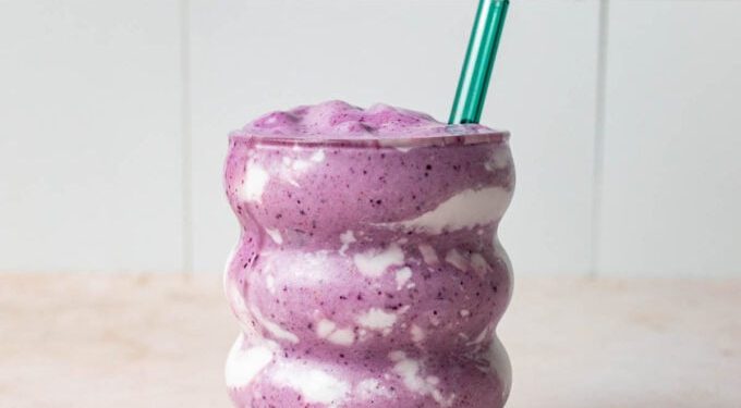 Satisfying Blueberry Pineapple Smoothie with Coconut Cream