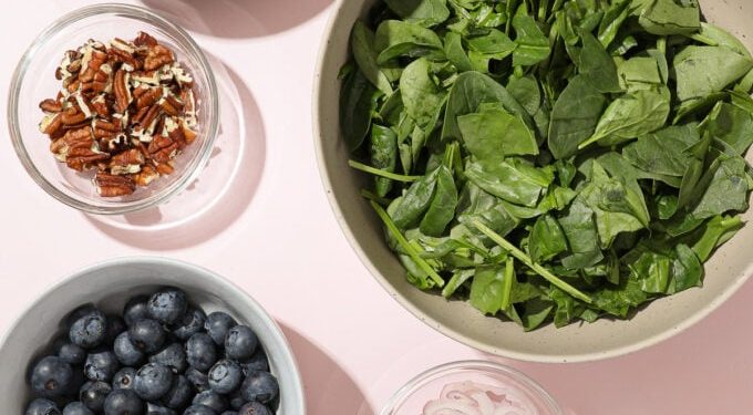 Spinach Salad with Fresh Blueberries and Strawberries