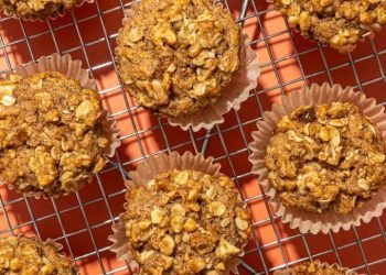 Chunky Vegan Apple Muffins