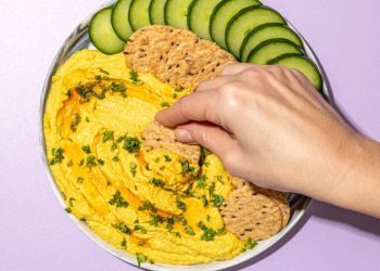 Protein-packed Curried Red Lentil Dip