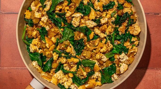 Satisfying Crumbled Tofu Breakfast Skillet (low FODMAP!)