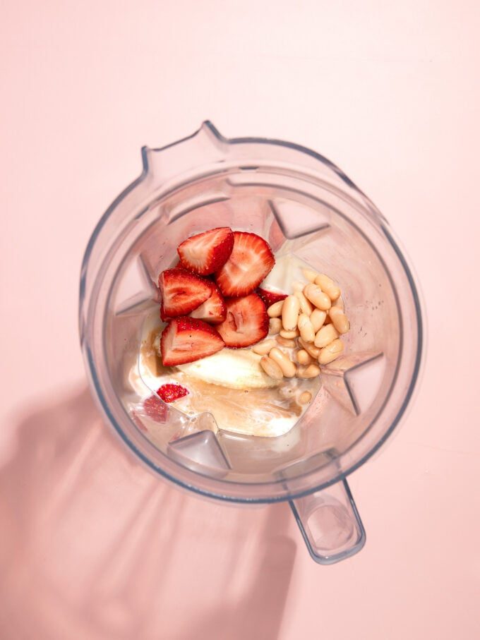 strawberries and white beans in blender