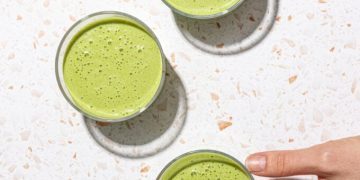 Glowing Green Protein Smoothie (21g)