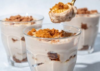 No Bake Vegan Banana Biscoff Pudding with Tofu