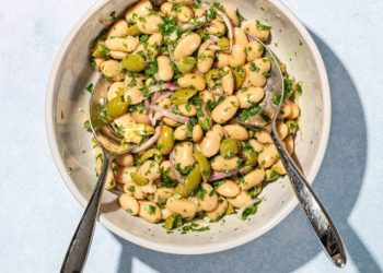 Marinated White Bean Side Salad with Olives