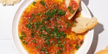 Olive Oil, Fresh Garlic + Tomato Bread Dip
