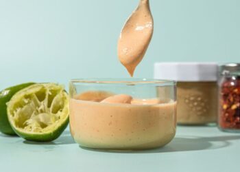 Creamy Cashew Dressing with Ginger and Lime